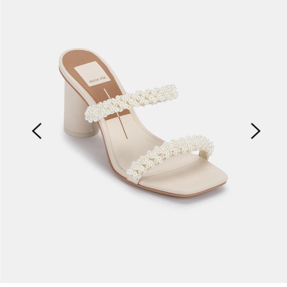 Dolce vita vanilla pearls shoe with box